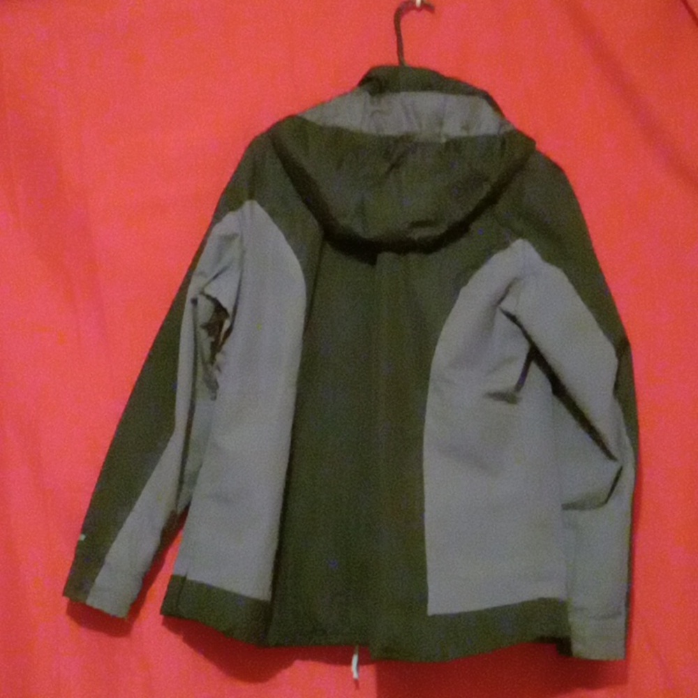 Coat - Picture 5 of 10